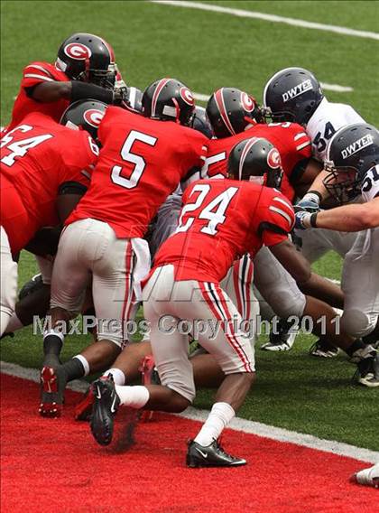 Thumbnail 3 in Dwyer vs. Glenville (Kirk Herbstreit National Kickoff Classic) photogallery.