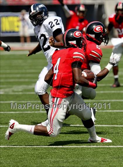 Thumbnail 1 in Dwyer vs. Glenville (Kirk Herbstreit National Kickoff Classic) photogallery.