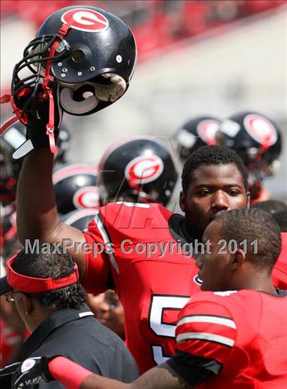 Thumbnail 2 in Dwyer vs. Glenville (Kirk Herbstreit National Kickoff Classic) photogallery.