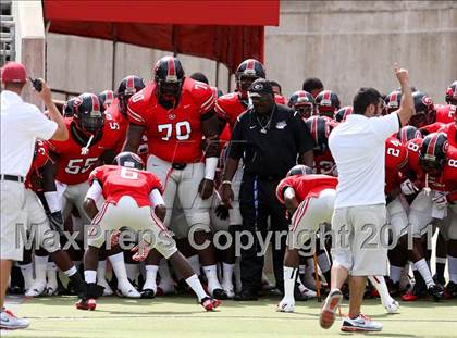 Thumbnail 3 in Dwyer vs. Glenville (Kirk Herbstreit National Kickoff Classic) photogallery.