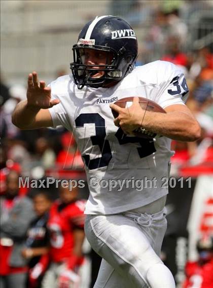 Thumbnail 1 in Dwyer vs. Glenville (Kirk Herbstreit National Kickoff Classic) photogallery.