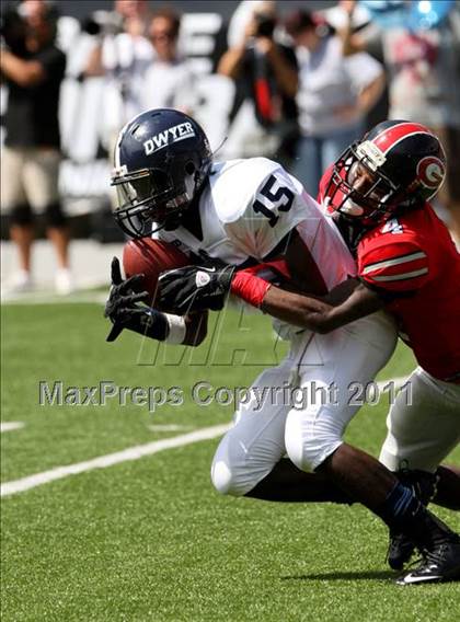 Thumbnail 1 in Dwyer vs. Glenville (Kirk Herbstreit National Kickoff Classic) photogallery.