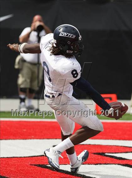 Thumbnail 2 in Dwyer vs. Glenville (Kirk Herbstreit National Kickoff Classic) photogallery.