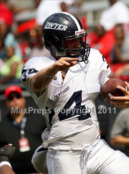Thumbnail 1 in Dwyer vs. Glenville (Kirk Herbstreit National Kickoff Classic) photogallery.