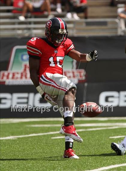 Thumbnail 3 in Dwyer vs. Glenville (Kirk Herbstreit National Kickoff Classic) photogallery.