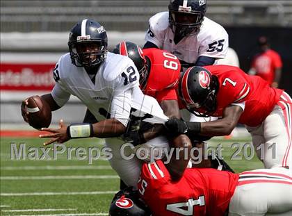 Thumbnail 3 in Dwyer vs. Glenville (Kirk Herbstreit National Kickoff Classic) photogallery.