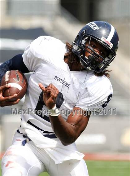 Thumbnail 2 in Dwyer vs. Glenville (Kirk Herbstreit National Kickoff Classic) photogallery.