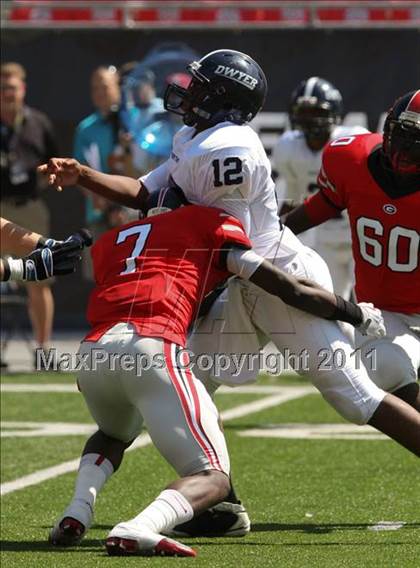 Thumbnail 2 in Dwyer vs. Glenville (Kirk Herbstreit National Kickoff Classic) photogallery.