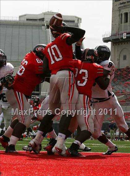 Thumbnail 1 in Dwyer vs. Glenville (Kirk Herbstreit National Kickoff Classic) photogallery.