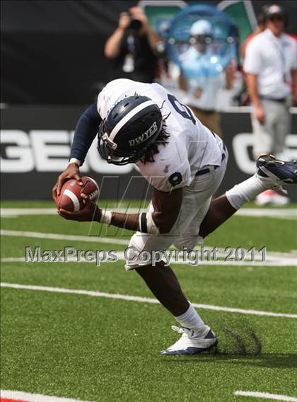 Thumbnail 3 in Dwyer vs. Glenville (Kirk Herbstreit National Kickoff Classic) photogallery.