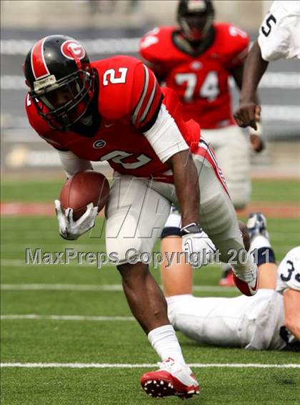 Thumbnail 1 in Dwyer vs. Glenville (Kirk Herbstreit National Kickoff Classic) photogallery.