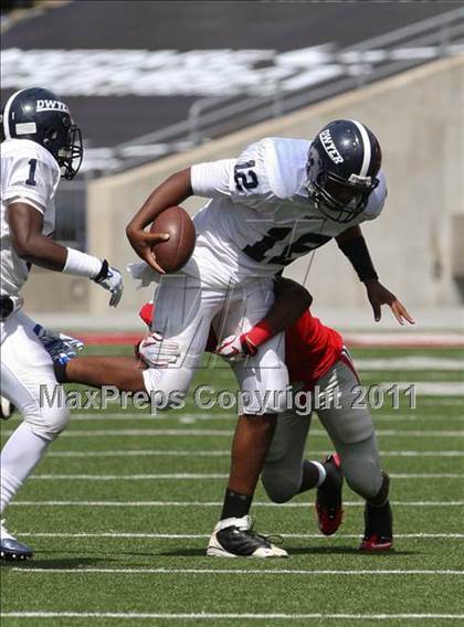 Thumbnail 2 in Dwyer vs. Glenville (Kirk Herbstreit National Kickoff Classic) photogallery.