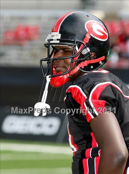 Thumbnail 1 in Dwyer vs. Glenville (Kirk Herbstreit National Kickoff Classic) photogallery.