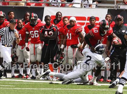 Thumbnail 2 in Dwyer vs. Glenville (Kirk Herbstreit National Kickoff Classic) photogallery.