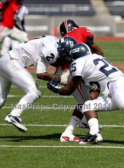 Thumbnail 2 in Dwyer vs. Glenville (Kirk Herbstreit National Kickoff Classic) photogallery.