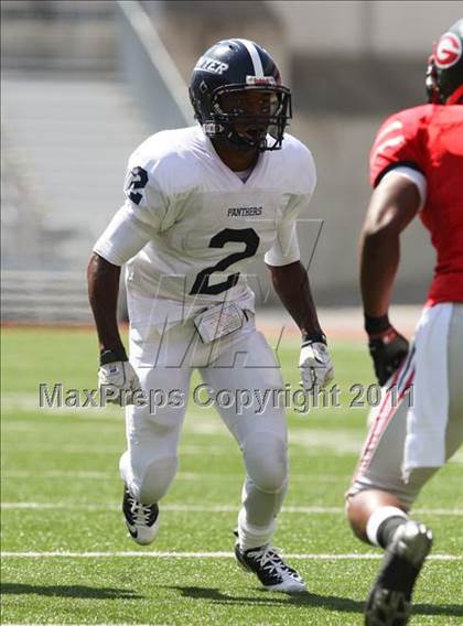 Thumbnail 3 in Dwyer vs. Glenville (Kirk Herbstreit National Kickoff Classic) photogallery.