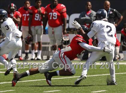 Thumbnail 2 in Dwyer vs. Glenville (Kirk Herbstreit National Kickoff Classic) photogallery.
