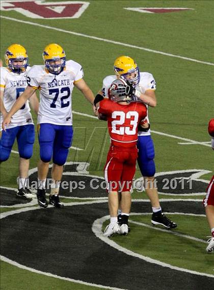 Thumbnail 2 in Dixie Heights vs. Newport Central Catholic (Skyline Crosstown Showdown) photogallery.