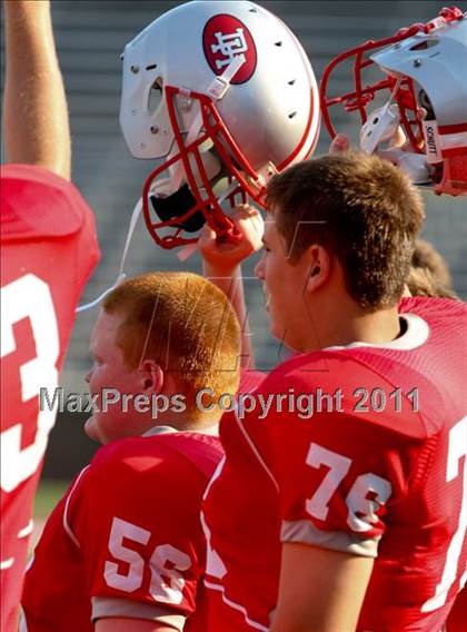 Thumbnail 2 in Dixie Heights vs. Newport Central Catholic (Skyline Crosstown Showdown) photogallery.