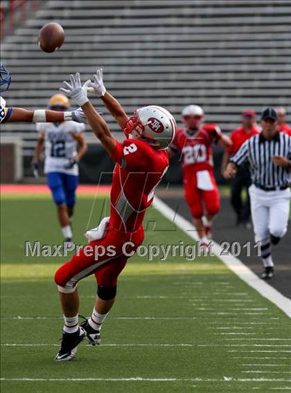 Thumbnail 1 in Dixie Heights vs. Newport Central Catholic (Skyline Crosstown Showdown) photogallery.