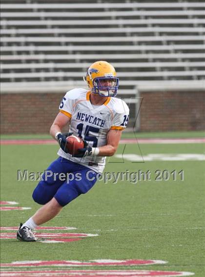 Thumbnail 2 in Dixie Heights vs. Newport Central Catholic (Skyline Crosstown Showdown) photogallery.