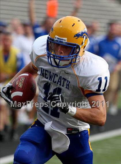 Thumbnail 2 in Dixie Heights vs. Newport Central Catholic (Skyline Crosstown Showdown) photogallery.