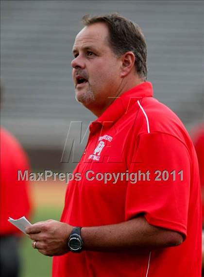 Thumbnail 2 in Dixie Heights vs. Newport Central Catholic (Skyline Crosstown Showdown) photogallery.