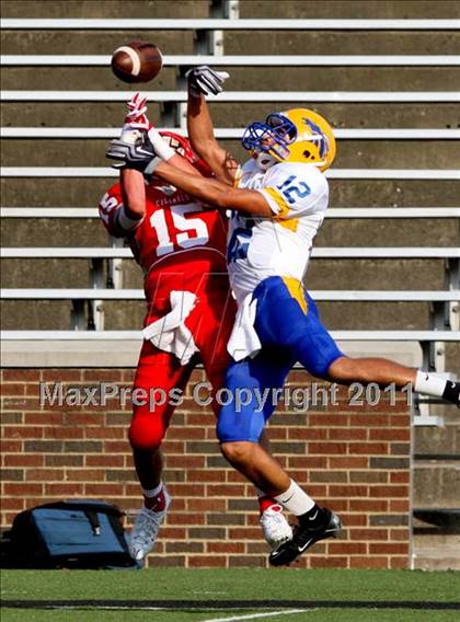 Thumbnail 3 in Dixie Heights vs. Newport Central Catholic (Skyline Crosstown Showdown) photogallery.