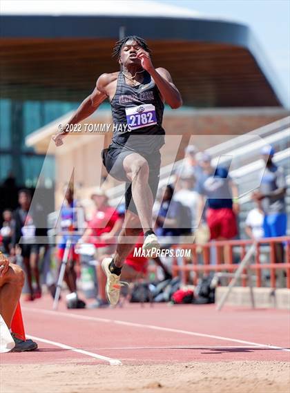 Thumbnail 1 in UIL 6A State Track Meet photogallery.