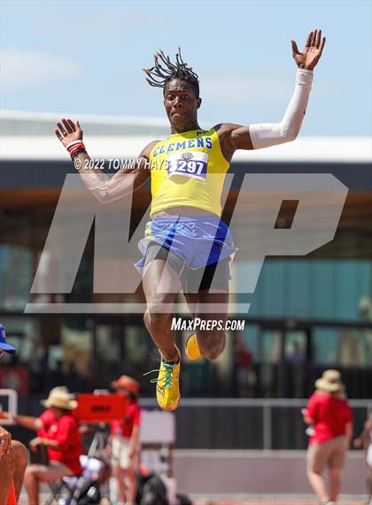 Thumbnail 1 in UIL 6A State Track Meet photogallery.