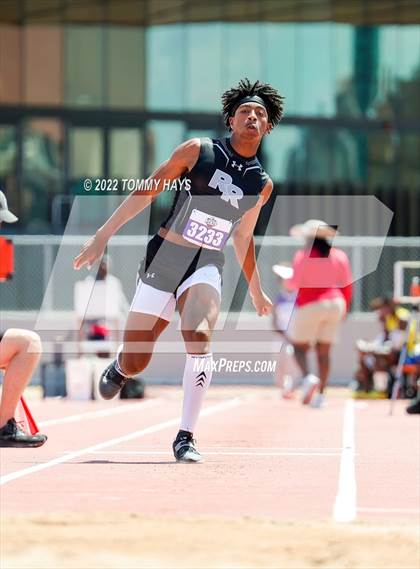 Thumbnail 1 in UIL 6A State Track Meet photogallery.