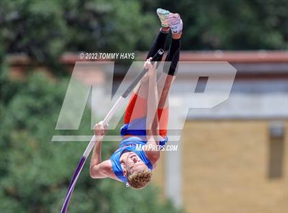 Thumbnail 3 in UIL 6A State Track Meet photogallery.