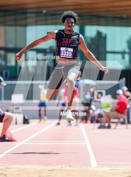 Thumbnail 2 in UIL 6A State Track Meet photogallery.