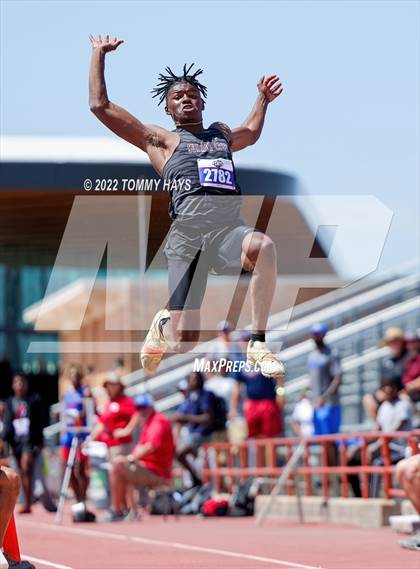 Thumbnail 3 in UIL 6A State Track Meet photogallery.