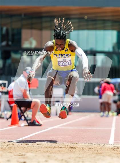 Thumbnail 2 in UIL 6A State Track Meet photogallery.