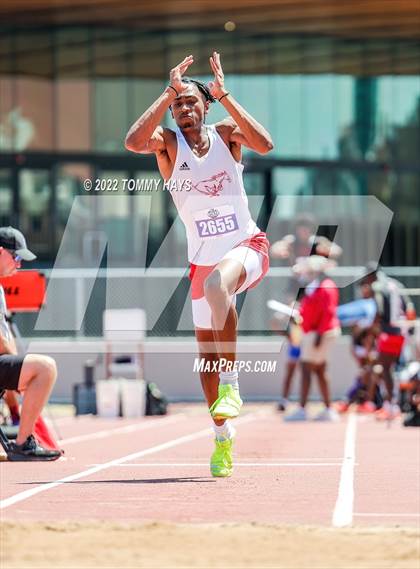 Thumbnail 1 in UIL 6A State Track Meet photogallery.