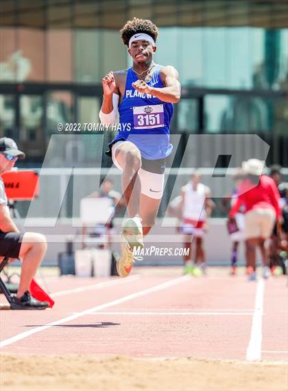 Thumbnail 2 in UIL 6A State Track Meet photogallery.