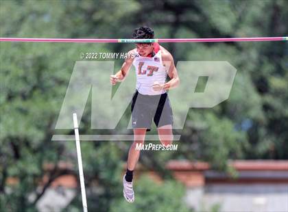 Thumbnail 1 in UIL 6A State Track Meet photogallery.