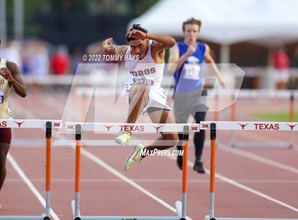 Thumbnail 3 in UIL 6A State Track Meet photogallery.