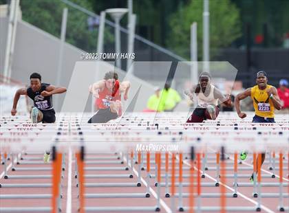 Thumbnail 1 in UIL 6A State Track Meet photogallery.