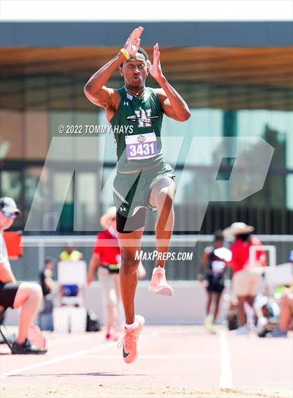 Thumbnail 1 in UIL 6A State Track Meet photogallery.