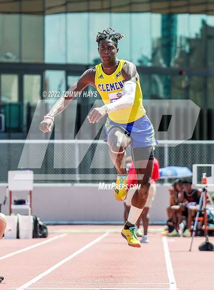 Thumbnail 3 in UIL 6A State Track Meet photogallery.