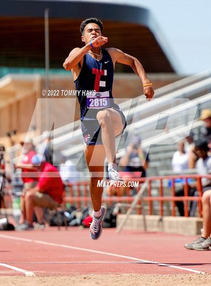 Thumbnail 3 in UIL 6A State Track Meet photogallery.