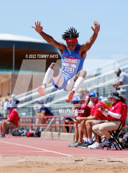 Thumbnail 1 in UIL 6A State Track Meet photogallery.