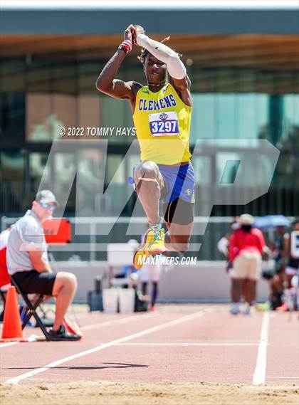 Thumbnail 1 in UIL 6A State Track Meet photogallery.