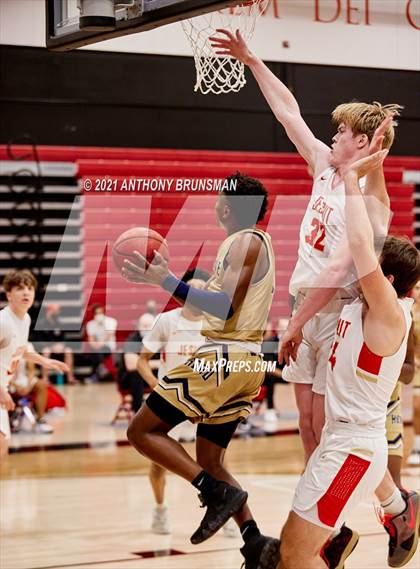 Thumbnail 1 in Elk Grove @ Jesuit photogallery.