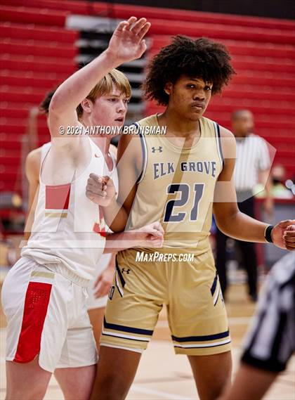 Thumbnail 3 in Elk Grove @ Jesuit photogallery.