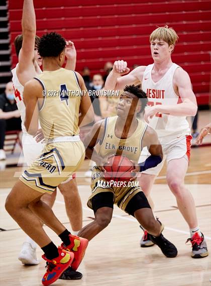 Thumbnail 3 in Elk Grove @ Jesuit photogallery.