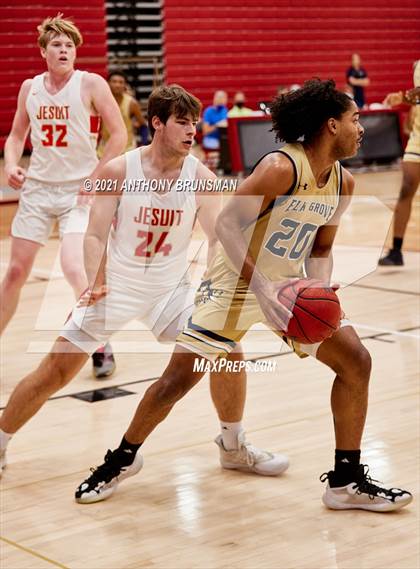 Thumbnail 3 in Elk Grove @ Jesuit photogallery.