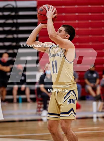 Thumbnail 3 in Elk Grove @ Jesuit photogallery.